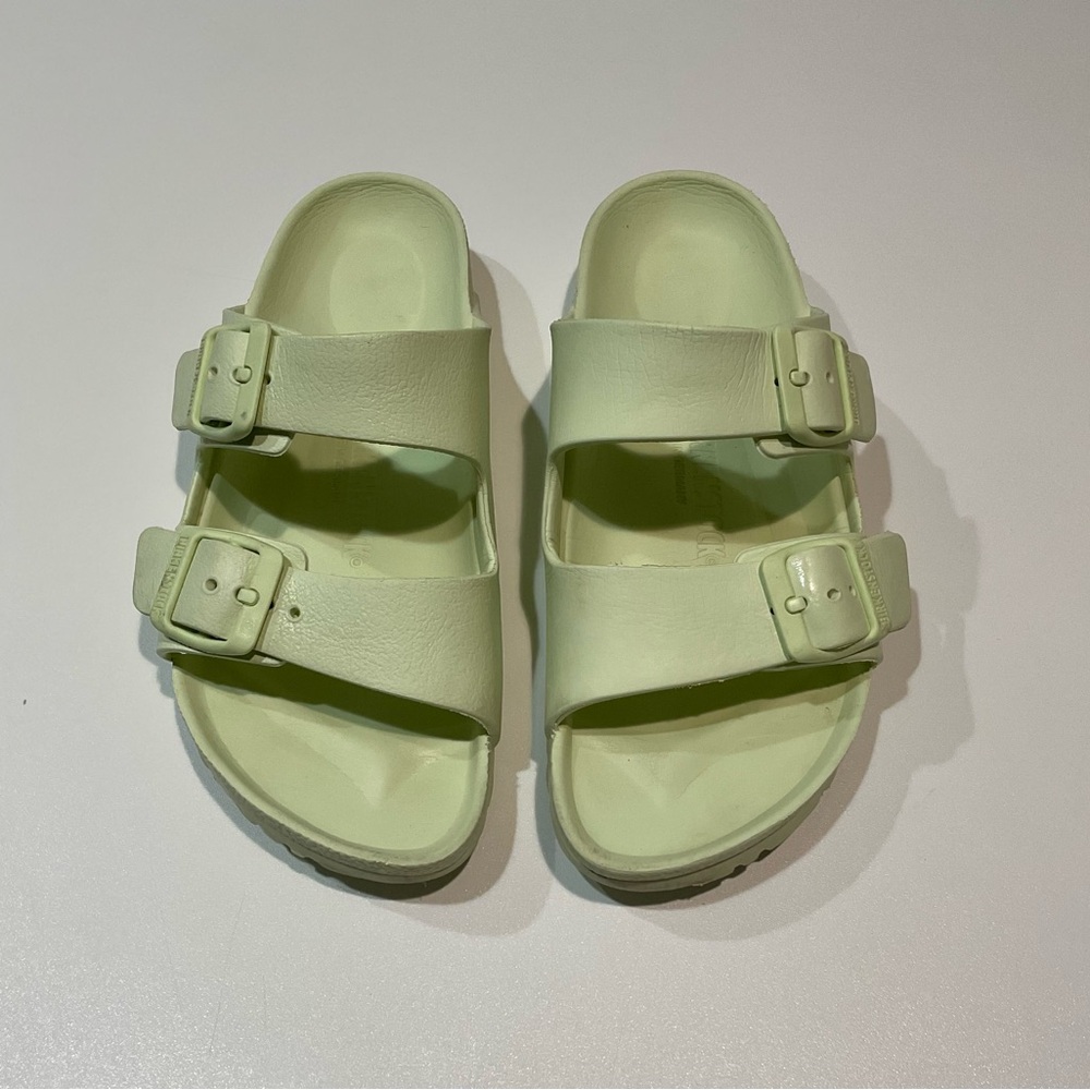 🍏🍏🍏 NWOT Original Birkenstock Sandals, Size 36 EU or 5.5 in USA